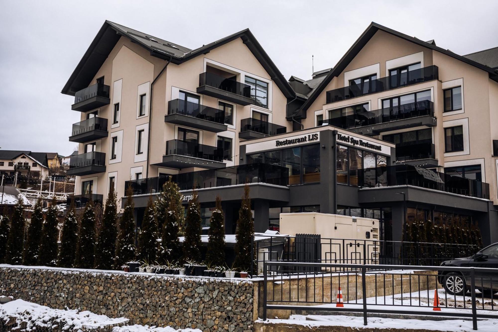 Ribas Karpaty Hotel บูโคเวล ภายนอก รูปภาพ