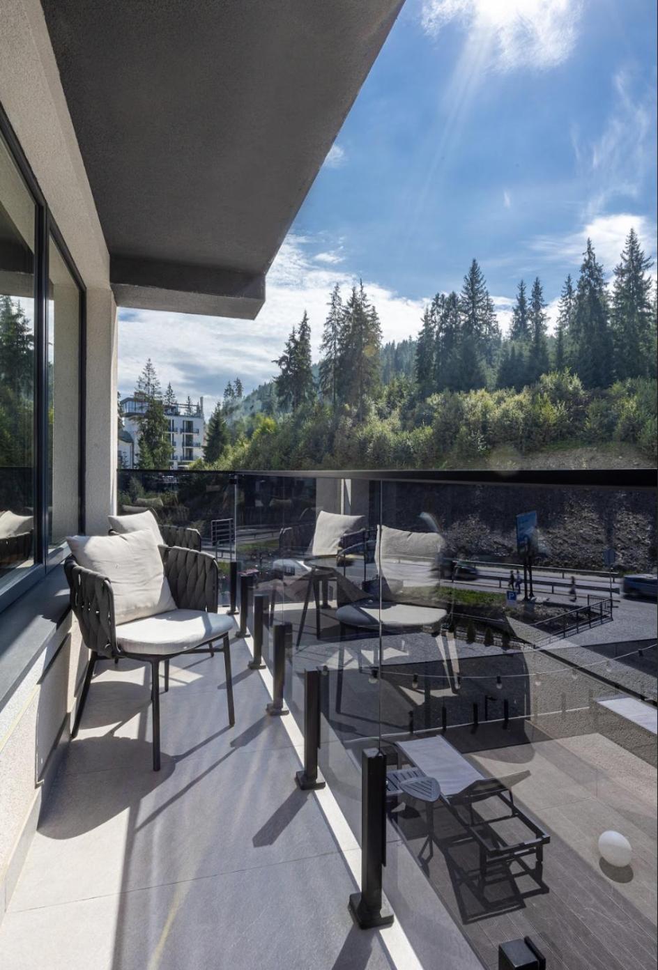 Ribas Karpaty Hotel บูโคเวล ภายนอก รูปภาพ