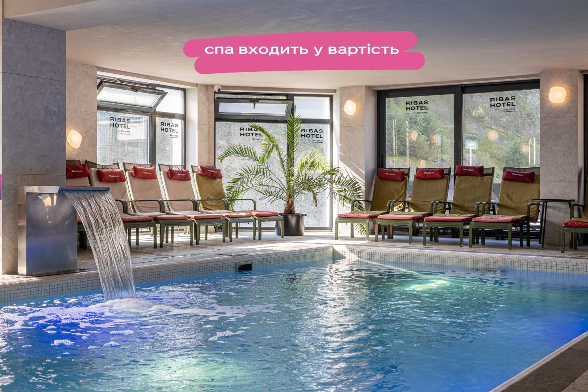 Ribas Karpaty Hotel บูโคเวล ภายนอก รูปภาพ